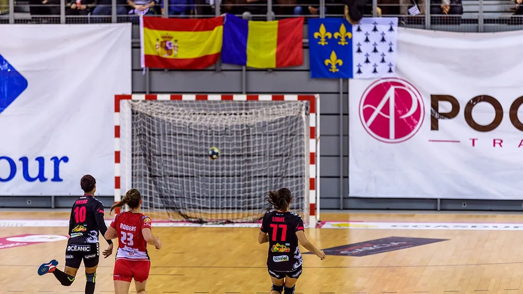 Italy 31–32 Tunisia: Tunisia edge Italy in a one-goal Mediterranean Games finish